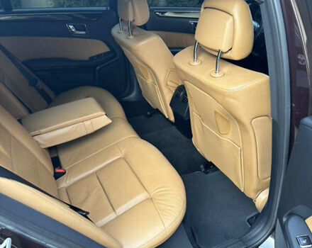 Коричневый Мерседес Е-Класс, объемом двигателя 3 л и пробегом 252 тыс. км за 15000 $, фото 10 на Automoto.ua