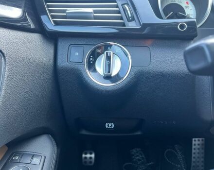 Коричневый Мерседес Е-Класс, объемом двигателя 2.2 л и пробегом 227 тыс. км за 15499 $, фото 12 на Automoto.ua