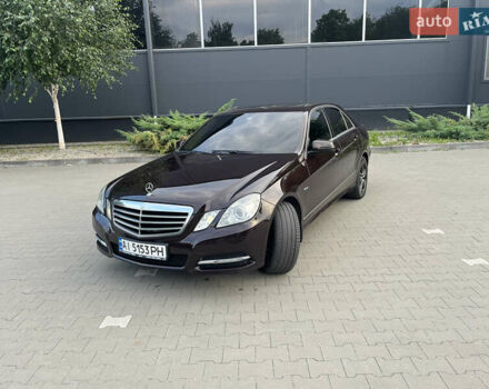 Коричневый Мерседес Е-Класс, объемом двигателя 2.2 л и пробегом 240 тыс. км за 12200 $, фото 17 на Automoto.ua