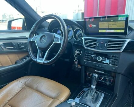 Коричневый Мерседес Е-Класс, объемом двигателя 2.2 л и пробегом 227 тыс. км за 15499 $, фото 20 на Automoto.ua