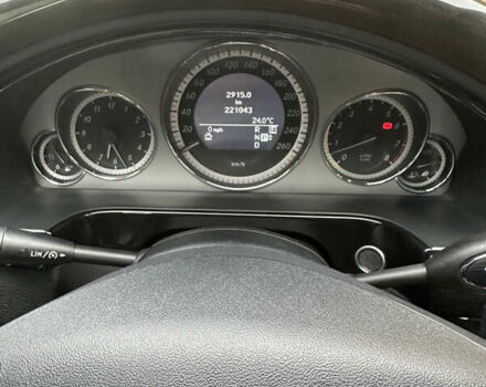 Коричневый Мерседес Е-Класс, объемом двигателя 3 л и пробегом 252 тыс. км за 15000 $, фото 7 на Automoto.ua