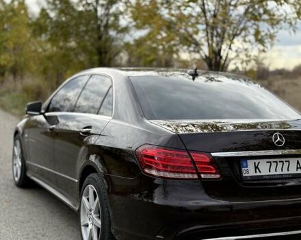 Коричневий Мерседес Е-Клас, об'ємом двигуна 2.14 л та пробігом 330 тис. км за 14000 $, фото 9 на Automoto.ua
