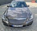 Коричневий Мерседес Е-Клас, об'ємом двигуна 2.2 л та пробігом 220 тис. км за 11800 $, фото 1 на Automoto.ua