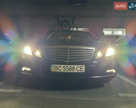 Мерседес Е-Класс 2010 в Львове на Automoto.ua Коричневый Мерседес Е-Класс, объемом двигателя 3.5 л и пробегом 130 тыс. км за 17500 $, фото 41 на Automoto.ua