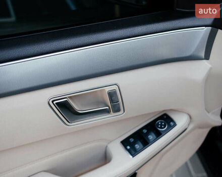 Мерседес Е-Клас 2013 у Тернополі на Automoto.ua Коричневий Мерседес Е-Клас, об'ємом двигуна 2.14 л та пробігом 222 тис. км за 20700 $, фото 27 на Automoto.ua