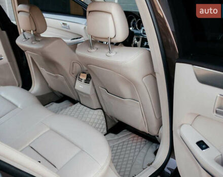 Мерседес Е-Клас 2013 у Тернополі на Automoto.ua Коричневий Мерседес Е-Клас, об'ємом двигуна 2.14 л та пробігом 222 тис. км за 20700 $, фото 46 на Automoto.ua