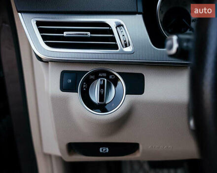 Мерседес Е-Клас 2013 у Тернополі на Automoto.ua Коричневий Мерседес Е-Клас, об'ємом двигуна 2.14 л та пробігом 222 тис. км за 20700 $, фото 25 на Automoto.ua