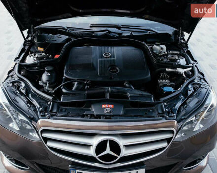 Мерседес Е-Клас 2013 у Тернополі на Automoto.ua Коричневий Мерседес Е-Клас, об'ємом двигуна 2.14 л та пробігом 222 тис. км за 20700 $, фото 57 на Automoto.ua