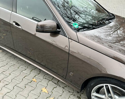 Мерседес Е-Класс 2013 в Черновцах на Automoto.ua Коричневый Мерседес Е-Класс, объемом двигателя 2.14 л и пробегом 180 тыс. км за 22300 $, фото 18 на Automoto.ua