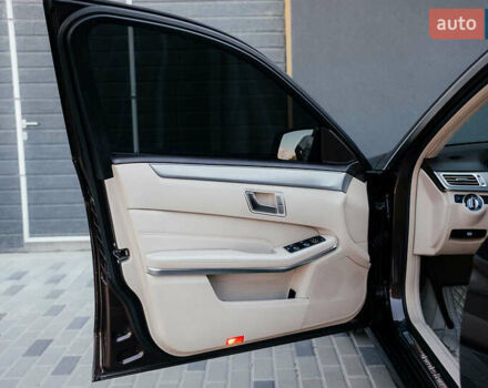 Мерседес Е-Клас 2013 у Тернополі на Automoto.ua Коричневий Мерседес Е-Клас, об'ємом двигуна 2.14 л та пробігом 222 тис. км за 20700 $, фото 28 на Automoto.ua