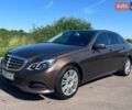 Коричневый Мерседес Е-Класс, объемом двигателя 2.14 л и пробегом 390 тыс. км за 12000 $, фото 1 на Automoto.ua