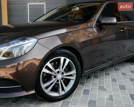 Мерседес Е-Клас 2013 у Тернополі на Automoto.ua Коричневий Мерседес Е-Клас, об'ємом двигуна 2.14 л та пробігом 222 тис. км за 20700 $, фото 9 на Automoto.ua