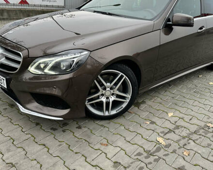 Мерседес Е-Класс 2013 в Черновцах на Automoto.ua Коричневый Мерседес Е-Класс, объемом двигателя 2.14 л и пробегом 180 тыс. км за 22300 $, фото 10 на Automoto.ua