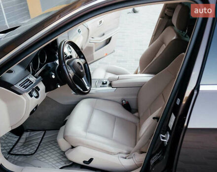 Мерседес Е-Клас 2013 у Тернополі на Automoto.ua Коричневий Мерседес Е-Клас, об'ємом двигуна 2.14 л та пробігом 222 тис. км за 20700 $, фото 29 на Automoto.ua