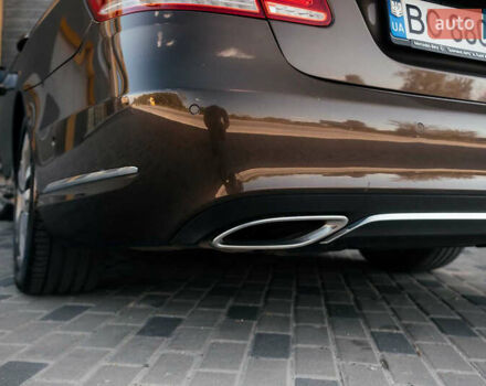 Мерседес Е-Клас 2013 у Тернополі на Automoto.ua Коричневий Мерседес Е-Клас, об'ємом двигуна 2.14 л та пробігом 222 тис. км за 20700 $, фото 15 на Automoto.ua