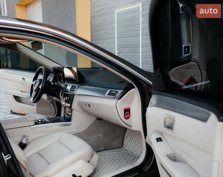 Мерседес Е-Клас 2013 у Тернополі на Automoto.ua Коричневий Мерседес Е-Клас, об'ємом двигуна 2.14 л та пробігом 222 тис. км за 20700 $, фото 31 на Automoto.ua