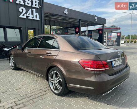 Коричневий Мерседес Е-Клас, об'ємом двигуна 2.2 л та пробігом 208 тис. км за 9599 $, фото 4 на Automoto.ua