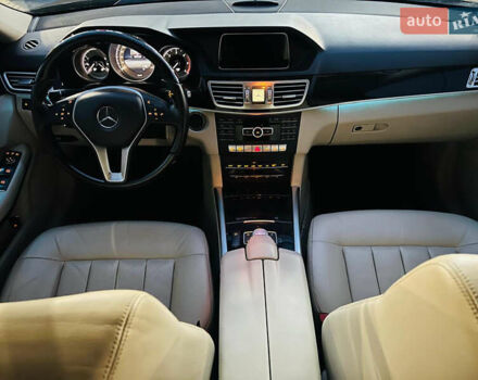 Коричневий Мерседес Е-Клас, об'ємом двигуна 2.2 л та пробігом 208 тис. км за 9599 $, фото 12 на Automoto.ua