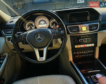 Коричневий Мерседес Е-Клас, об'ємом двигуна 2.2 л та пробігом 208 тис. км за 9599 $, фото 14 на Automoto.ua