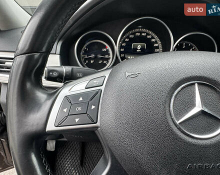 Коричневий Мерседес Е-Клас, об'ємом двигуна 2.2 л та пробігом 175 тис. км за 16999 $, фото 22 на Automoto.ua