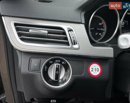 Коричневий Мерседес Е-Клас, об'ємом двигуна 2.2 л та пробігом 175 тис. км за 16999 $, фото 19 на Automoto.ua