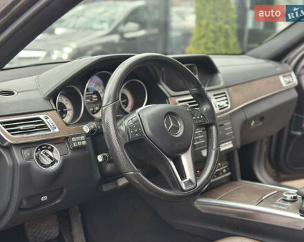 Коричневий Мерседес Е-Клас, об'ємом двигуна 2.14 л та пробігом 197 тис. км за 21500 $, фото 13 на Automoto.ua