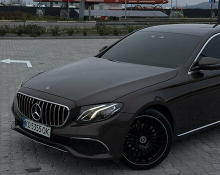 Коричневый Мерседес Е-Класс, объемом двигателя 1.95 л и пробегом 310 тыс. км за 24000 $, фото 2 на Automoto.ua