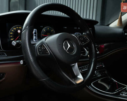 Коричневый Мерседес Е-Класс, объемом двигателя 1.95 л и пробегом 298 тыс. км за 29000 $, фото 15 на Automoto.ua