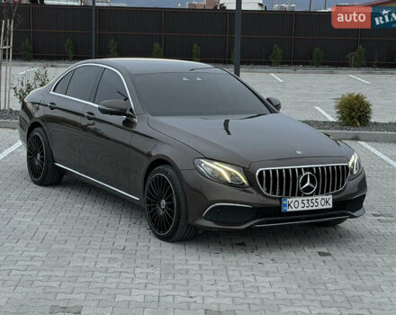 Коричневый Мерседес Е-Класс, объемом двигателя 1.95 л и пробегом 310 тыс. км за 24000 $, фото 4 на Automoto.ua