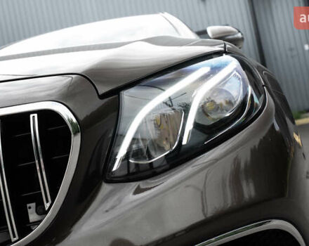 Коричневый Мерседес Е-Класс, объемом двигателя 1.95 л и пробегом 298 тыс. км за 29000 $, фото 21 на Automoto.ua