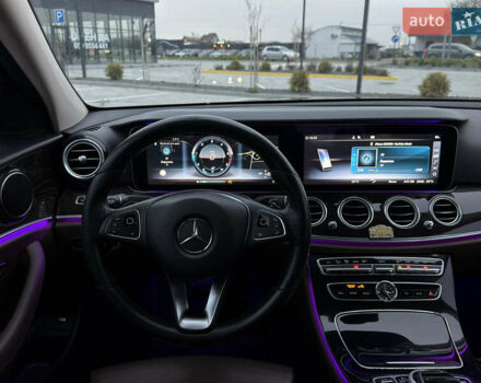 Коричневый Мерседес Е-Класс, объемом двигателя 1.95 л и пробегом 310 тыс. км за 24000 $, фото 11 на Automoto.ua