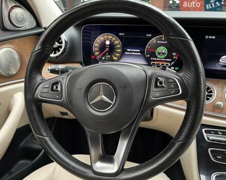 Коричневий Мерседес Е-Клас, об'ємом двигуна 1.95 л та пробігом 160 тис. км за 29990 $, фото 19 на Automoto.ua