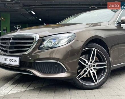 Коричневий Мерседес Е-Клас, об'ємом двигуна 1.95 л та пробігом 160 тис. км за 29990 $, фото 3 на Automoto.ua