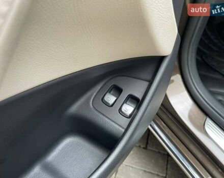 Коричневий Мерседес Е-Клас, об'ємом двигуна 1.95 л та пробігом 160 тис. км за 29990 $, фото 9 на Automoto.ua