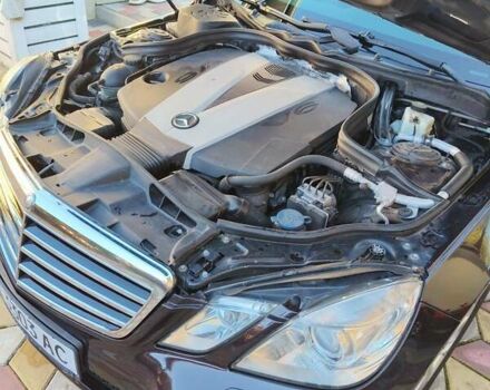 Коричневий Мерседес Е-Клас, об'ємом двигуна 3 л та пробігом 290 тис. км за 13200 $, фото 19 на Automoto.ua