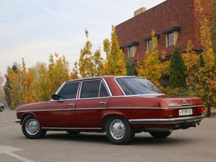 Мерседес Е-Класс 1974 в Люботине на Automoto.ua Коричневый Мерседес Е-Класс, объемом двигателя 2.8 л и пробегом 998 тыс. км за 20000 $, фото 1 на Automoto.ua