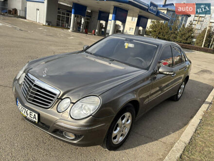 Мерседес Е-Класс 2007 в Черновцах на Automoto.ua Коричневый Мерседес Е-Класс, объемом двигателя 3.2 л и пробегом 320 тыс. км за 8800 $, фото 1 на Automoto.ua