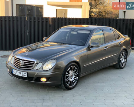 Коричневый Мерседес Е-Класс, объемом двигателя 3 л и пробегом 330 тыс. км за 9100 $, фото 1 на Automoto.ua