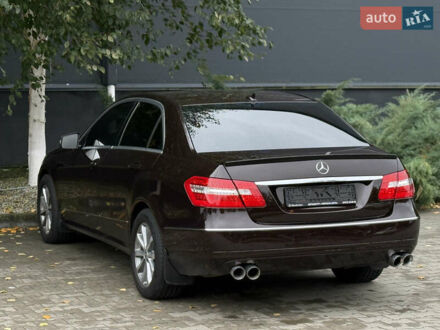 Мерседес Е-Клас 2009 у Белой Церкве на Automoto.ua Коричневий Мерседес Е-Клас, об'ємом двигуна 3 л та пробігом 335 тис. км за 11900 $, фото 1 на Automoto.ua