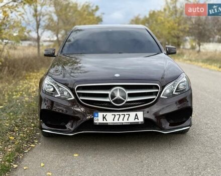 Коричневый Мерседес Е-Класс, объемом двигателя 2.14 л и пробегом 330 тыс. км за 14000 $, фото 1 на Automoto.ua