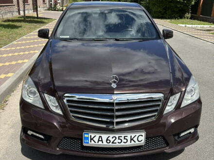 Мерседес Е-Класс 2011 в Киеве на Automoto.ua Коричневый Мерседес Е-Класс, объемом двигателя 1.8 л и пробегом 160 тыс. км за 12500 $, фото 1 на Automoto.ua