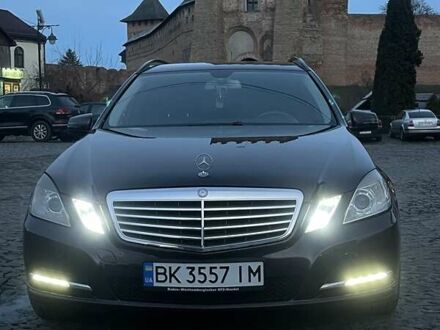 Мерседес Е-Класс 2011 в Луцке на Automoto.ua Коричневый Мерседес Е-Класс, объемом двигателя 2.14 л и пробегом 314 тыс. км за 10500 $, фото 1 на Automoto.ua