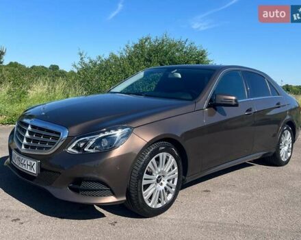Коричневый Мерседес Е-Класс, объемом двигателя 2.14 л и пробегом 390 тыс. км за 17500 $, фото 1 на Automoto.ua