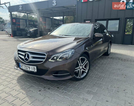 Коричневий Мерседес Е-Клас, об'ємом двигуна 2.2 л та пробігом 208 тис. км за 9599 $, фото 1 на Automoto.ua
