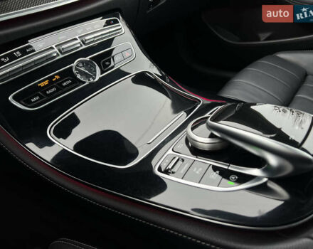 Красный Мерседес Е-Класс, объемом двигателя 3 л и пробегом 67 тыс. км за 47000 $, фото 26 на Automoto.ua