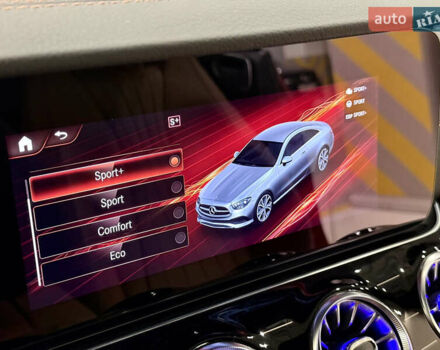 Червоний Мерседес Е-Клас, об'ємом двигуна 1.99 л та пробігом 30 тис. км за 69000 $, фото 32 на Automoto.ua