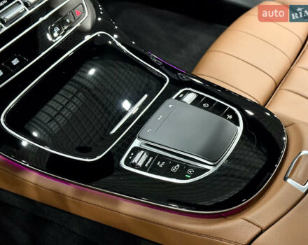 Червоний Мерседес Е-Клас, об'ємом двигуна 1.99 л та пробігом 30 тис. км за 69000 $, фото 27 на Automoto.ua