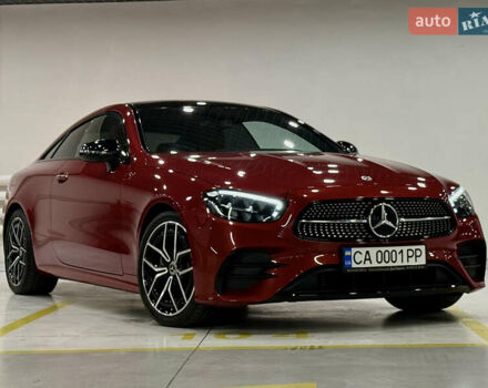 Червоний Мерседес Е-Клас, об'ємом двигуна 1.99 л та пробігом 30 тис. км за 69000 $, фото 1 на Automoto.ua
