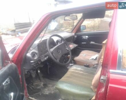 Красный Мерседес Е-Класс, объемом двигателя 2.4 л и пробегом 999 тыс. км за 1145 $, фото 3 на Automoto.ua