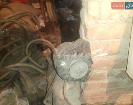 Красный Мерседес Е-Класс, объемом двигателя 2.4 л и пробегом 999 тыс. км за 1145 $, фото 1 на Automoto.ua